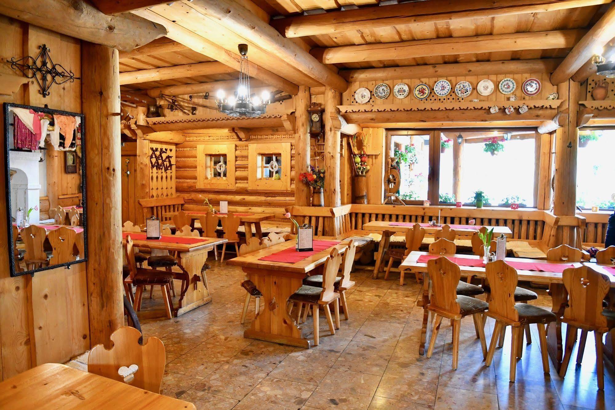 Sova Hotel&Restaurant Ждьяр Экстерьер фото