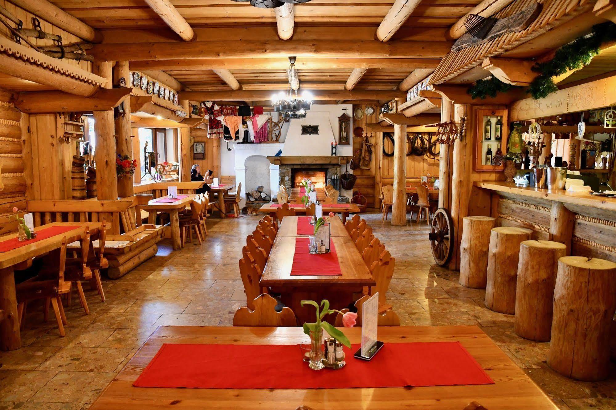 Sova Hotel&Restaurant Ждьяр Экстерьер фото