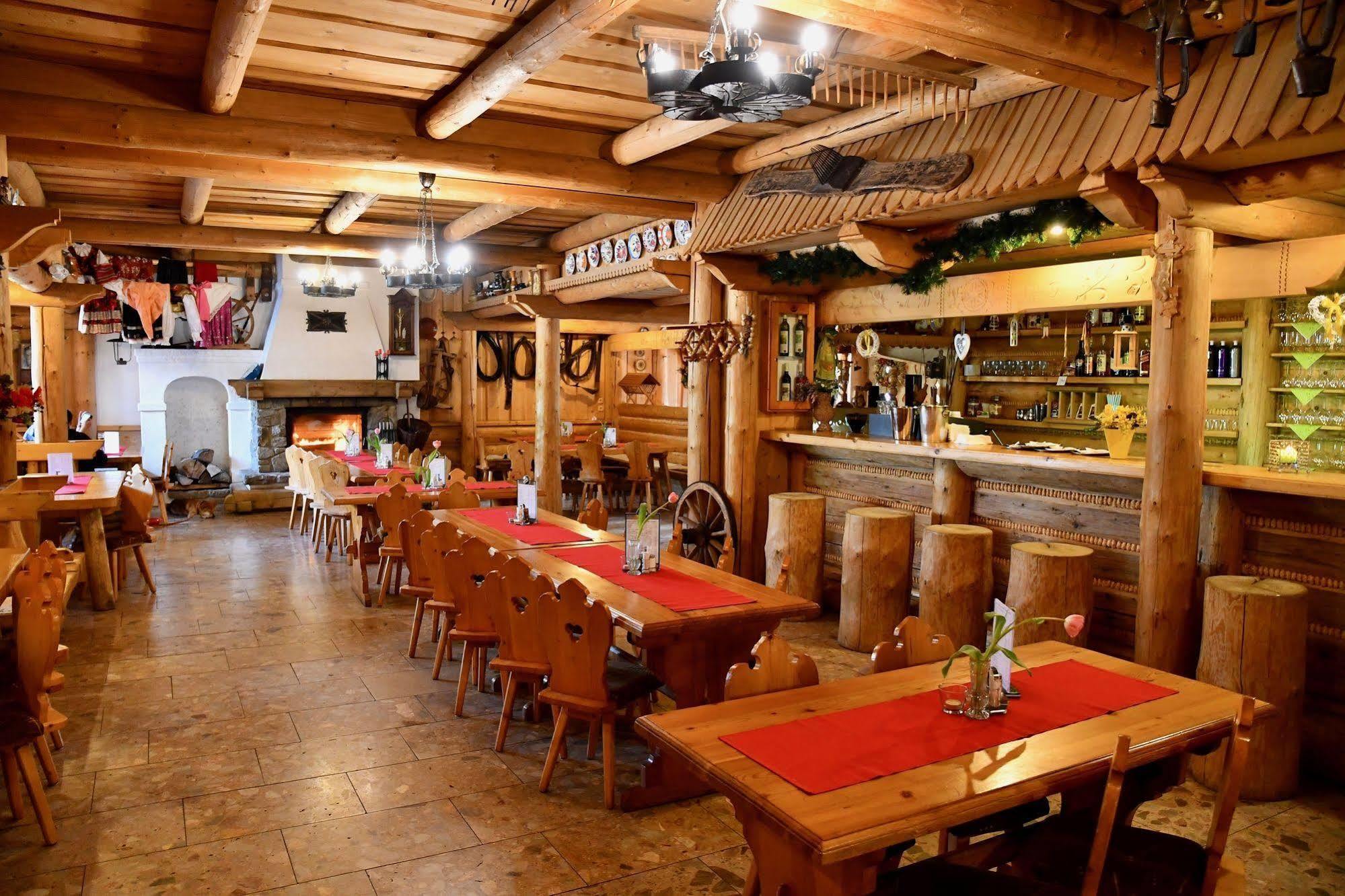 Sova Hotel&Restaurant Ждьяр Экстерьер фото